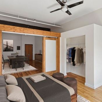 Ceiling fan